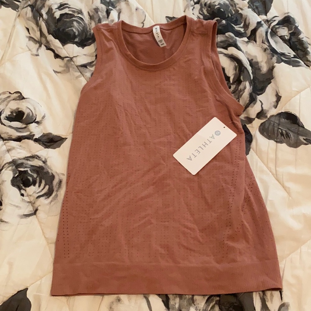Athleta In motion tank
